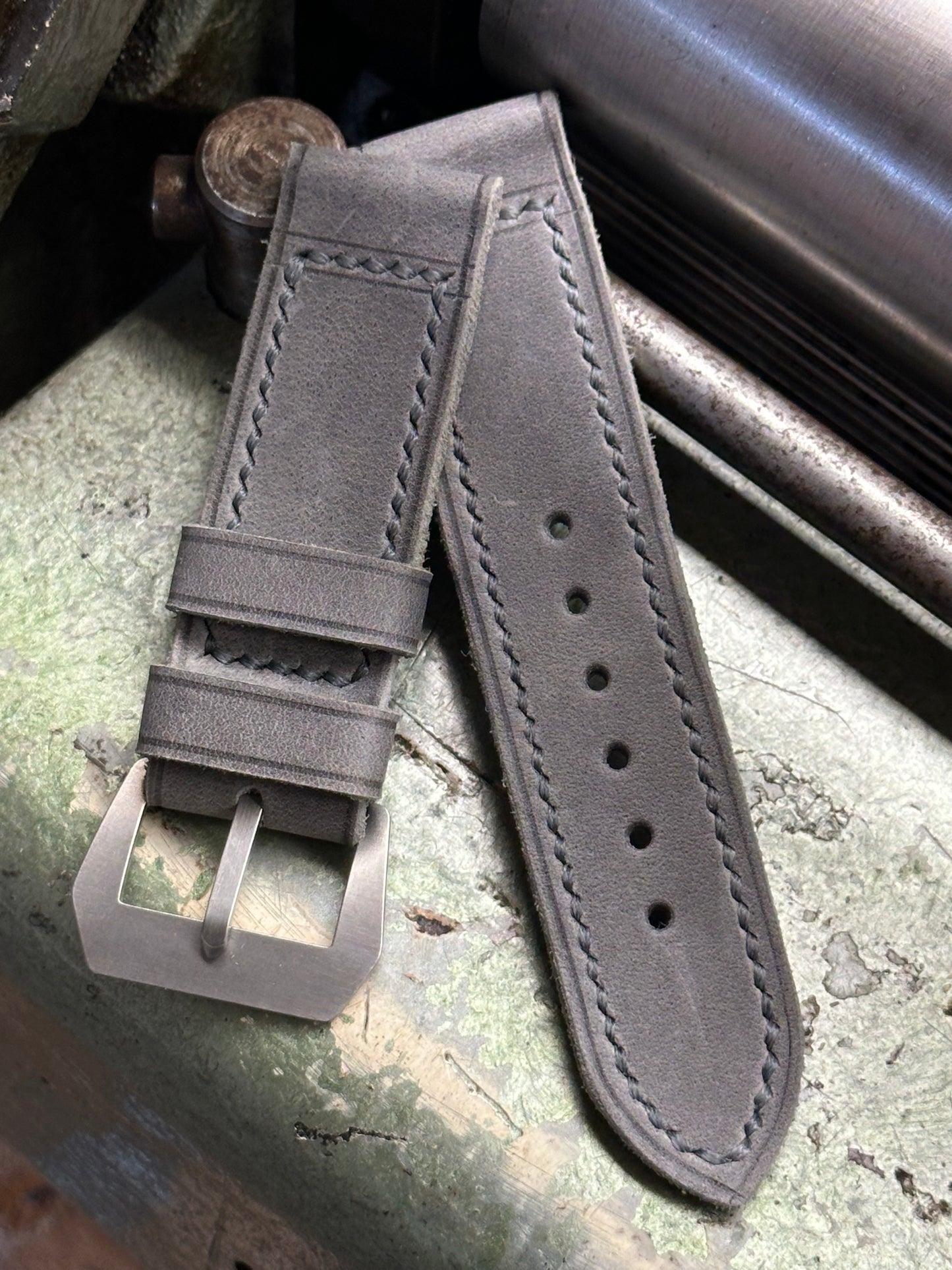 ACCIAIO GRIGIO Vintage style [sanders] strap